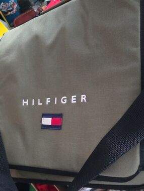 TOMMY HILFIGER, Laptop/Messenger Bag, in Green/Black, w/Shoulder Strap & Handle